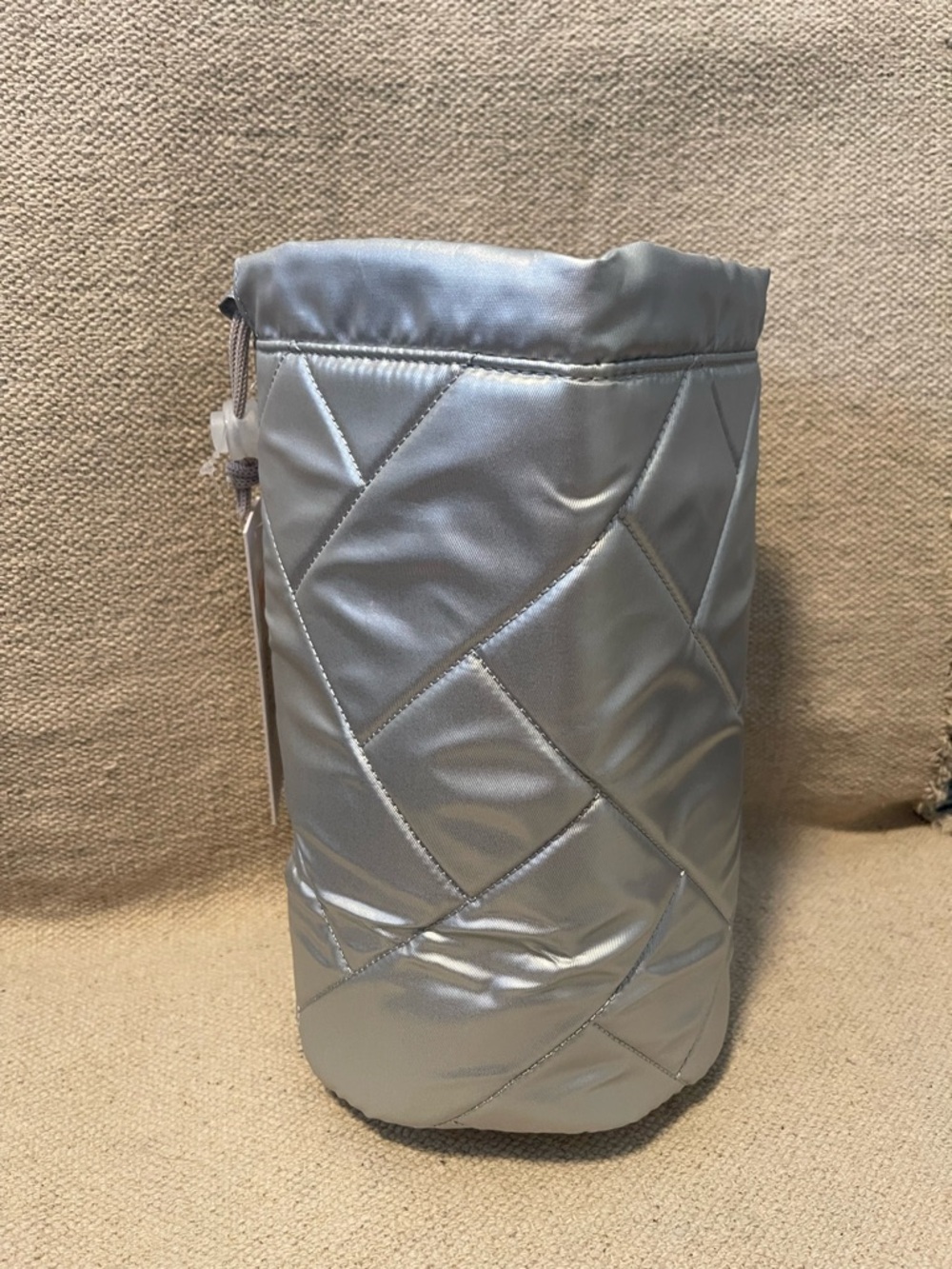Lug Tumbler in Silver - NWT - Picture 3 of 9
